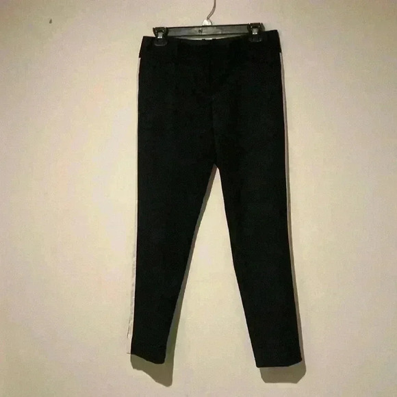 The limited cassdy fit women’s size 4 bla pants with white stripes on the sides - Picture 1 of 9